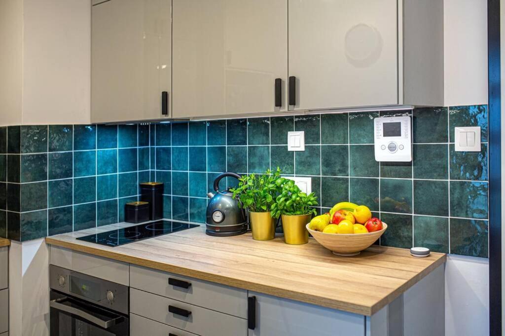 Apartament With Garden Bezplatny Parking !!! Krakow Ngoại thất bức ảnh